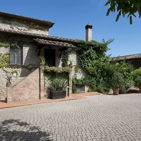 Il Pietreto Hotel 3*